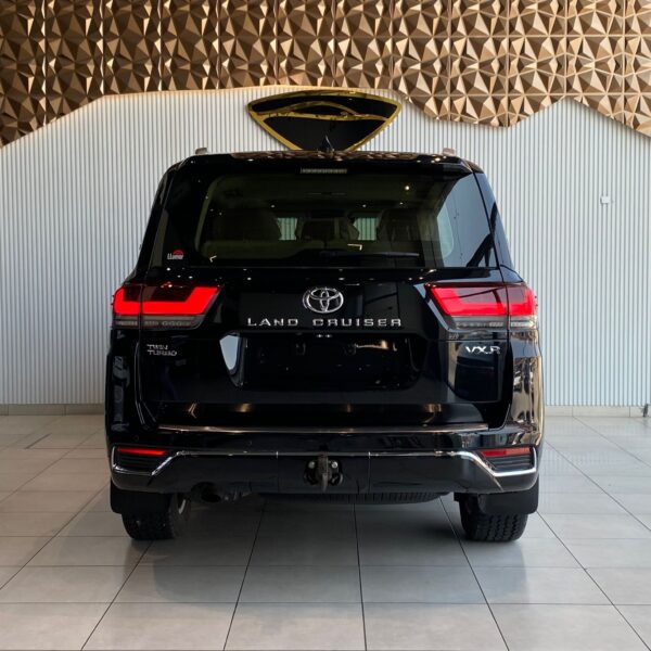 TOYOTA LAND CRUISER VXR TWIN TURBO - Image 5