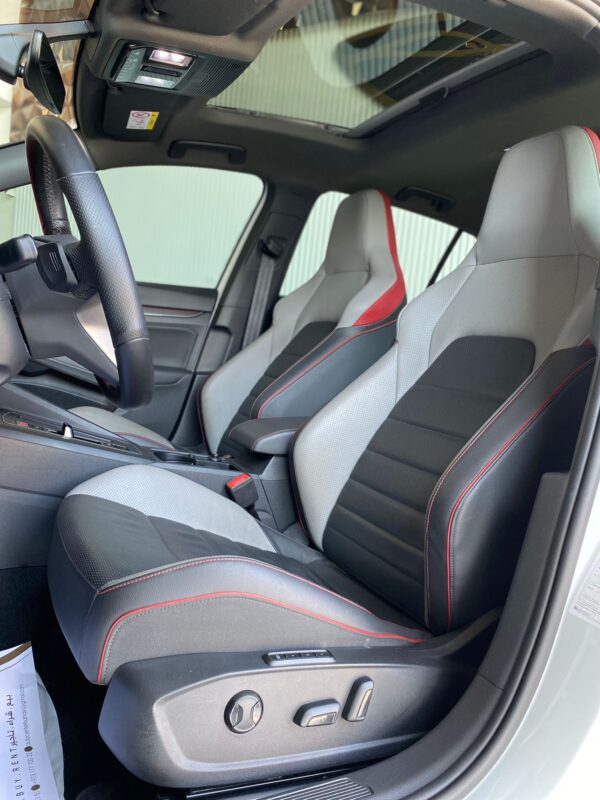 VOLKSWAGEN GOLF GTI - Image 9