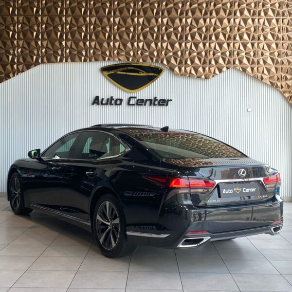 LEXUS LS-350 - Image 6