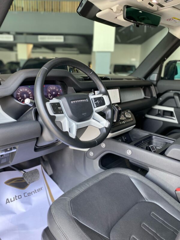 LAND ROVER DEFENDER SE - Image 7