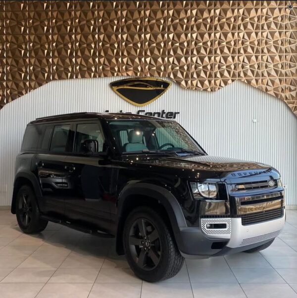 LAND ROVER DEFENDER P300 S - Image 2