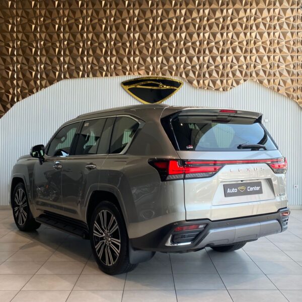 LEXUS LX 600 URBAN - Image 6