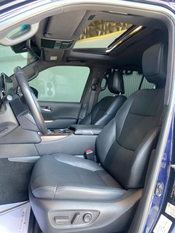 TOYOTA LAND CRUISER GXR TWIN TURBO - Image 9