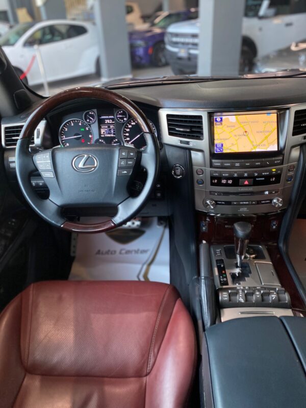 LEXUS LX570 S - Image 7