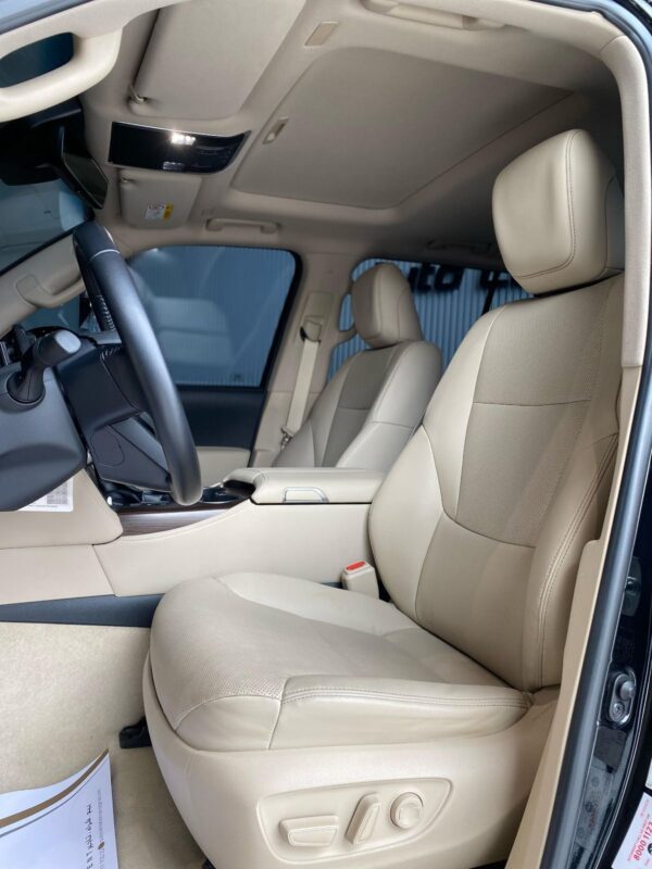 TOYOTA LAND CRUISER GXR TWIN TURBO - Image 9