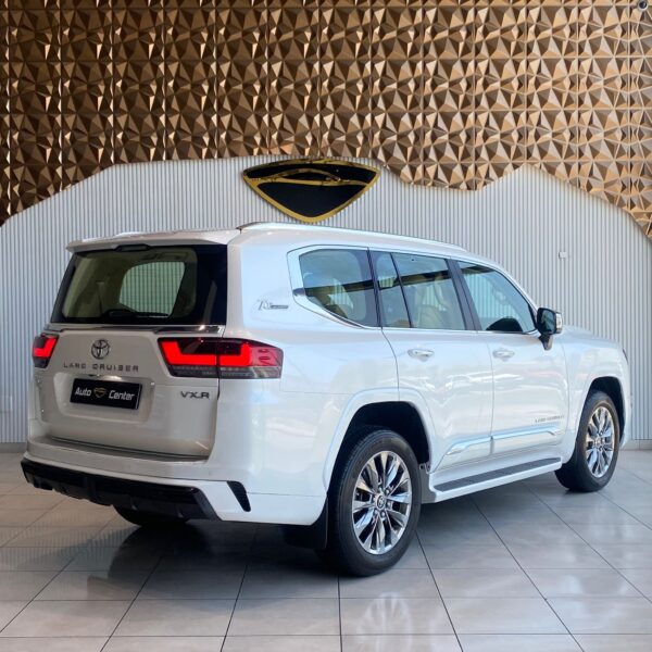 TOYOTA LAND CRUISER VXR TWIN TURBO - Image 5