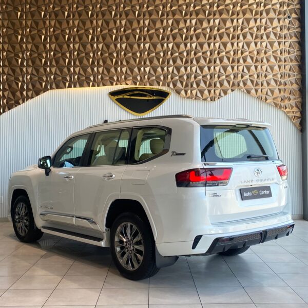TOYOTA LAND CRUISER VXR TWIN TURBO - Image 6