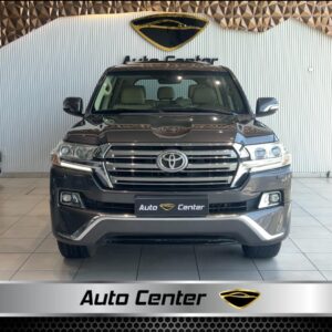 TOYOTA LAND CRUISER GXR V8