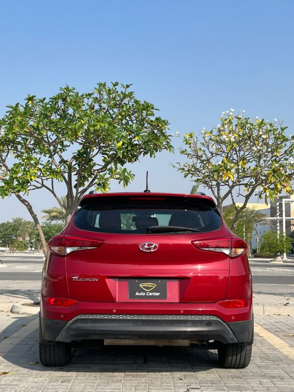 HYUNDAI TUCSON - Image 4