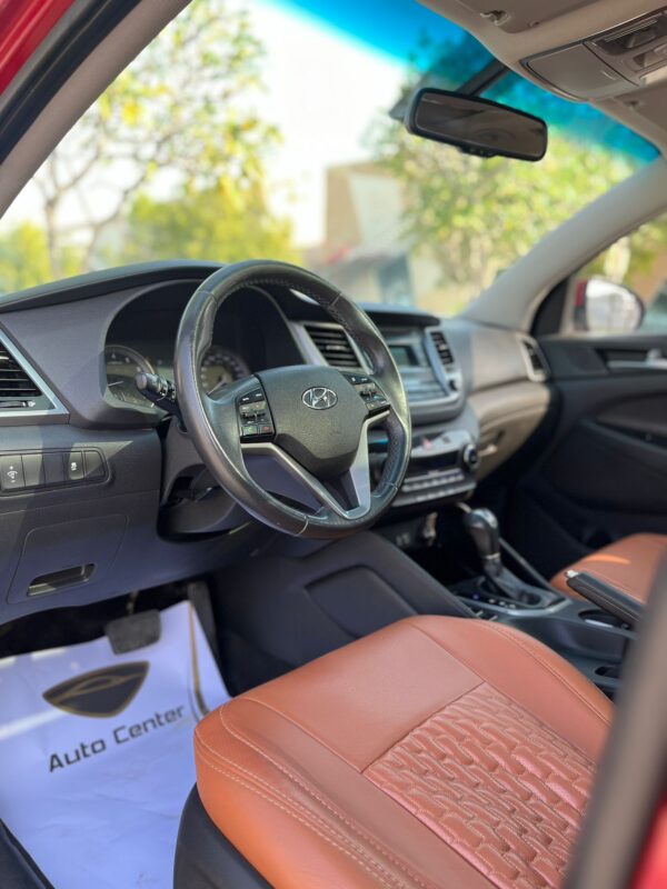 HYUNDAI TUCSON - Image 7