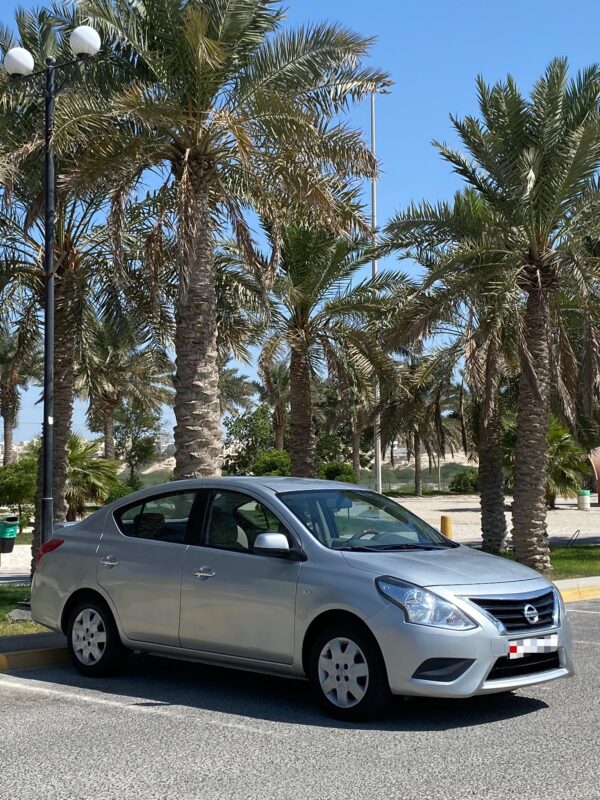 NISSAN SUNNY - Image 3