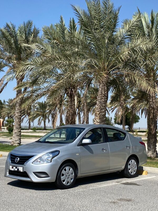 NISSAN SUNNY - Image 2