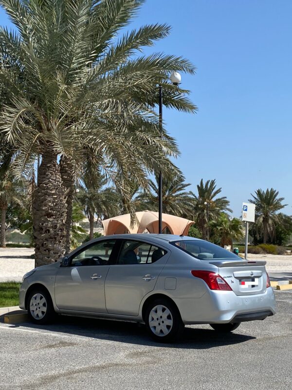 NISSAN SUNNY - Image 6