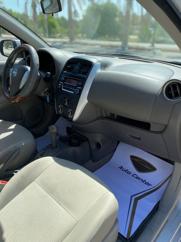 NISSAN SUNNY - Image 8