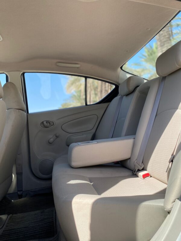 NISSAN SUNNY - Image 10