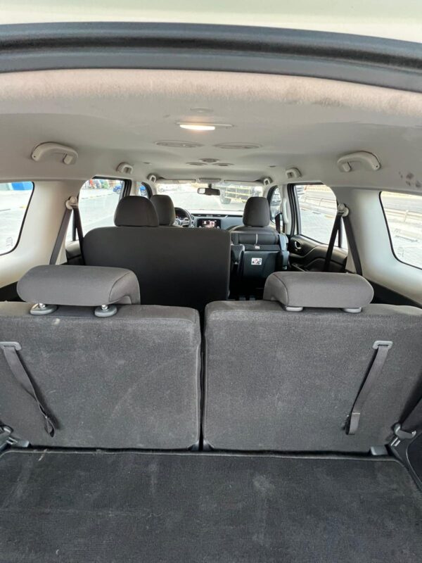 NISSAN XTERRA TITANIUM - Image 8