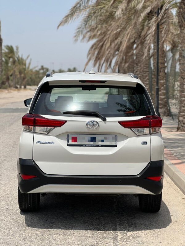 TOYOTA RUSH - Image 4