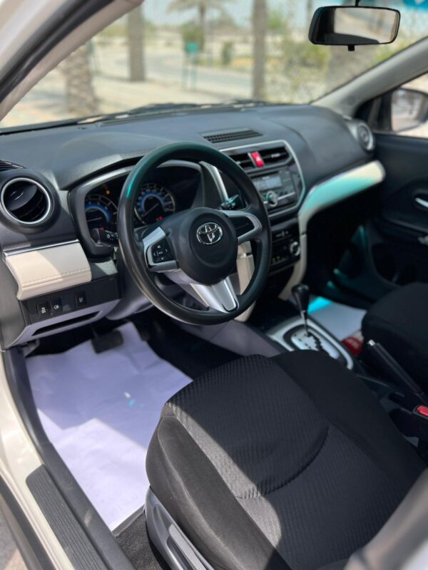 TOYOTA RUSH - Image 8
