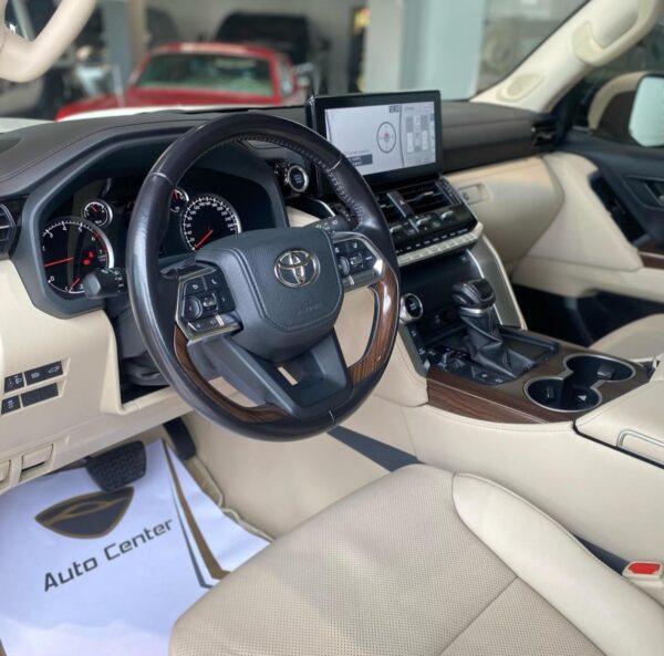 TOYOTA LAND CRUISER GXR TWIN TURBO - Image 8