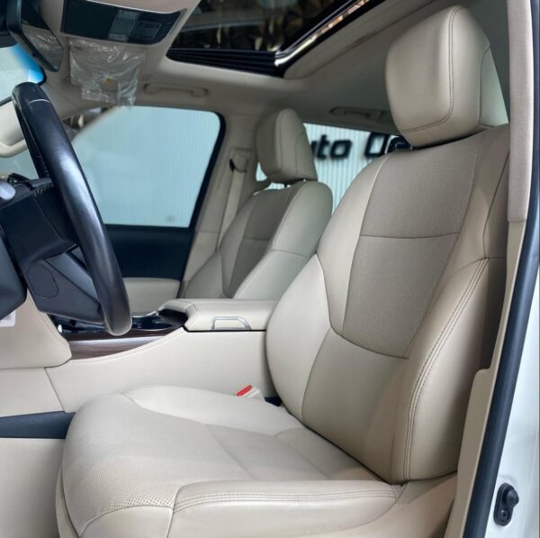 TOYOTA LAND CRUISER GXR TWIN TURBO - Image 9