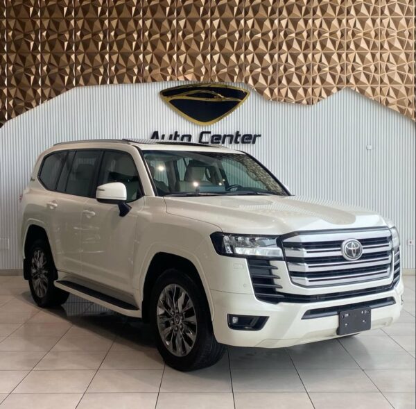 TOYOTA LAND CRUISER GXR TWIN TURBO - Image 3