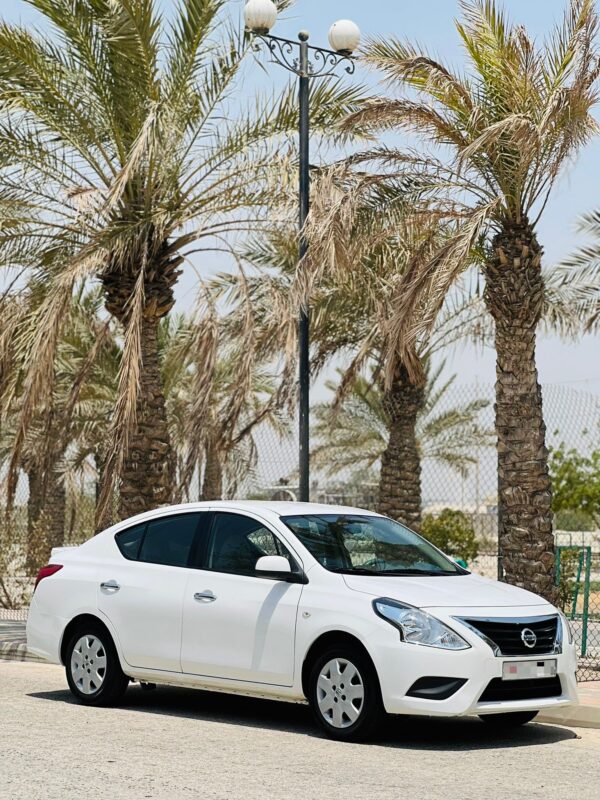 NISSAN SUNNY - Image 2