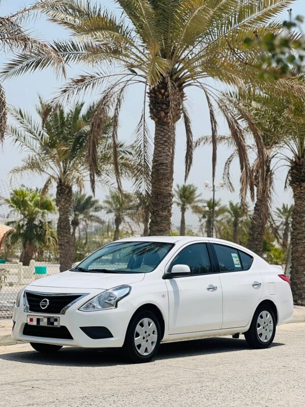 NISSAN SUNNY - Image 3