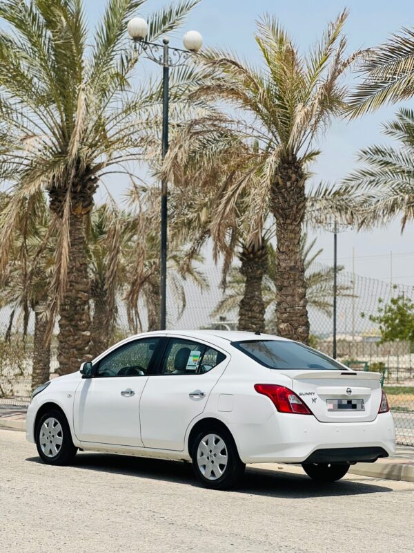 NISSAN SUNNY - Image 6