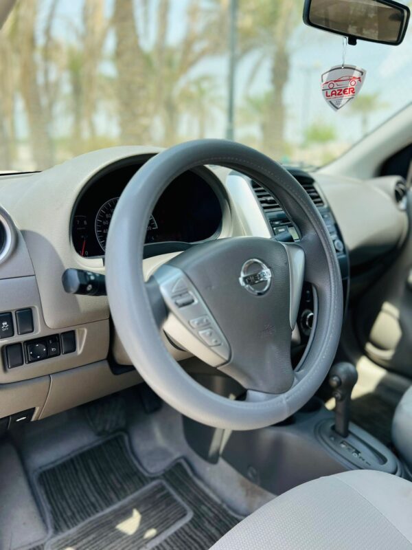 NISSAN SUNNY - Image 7