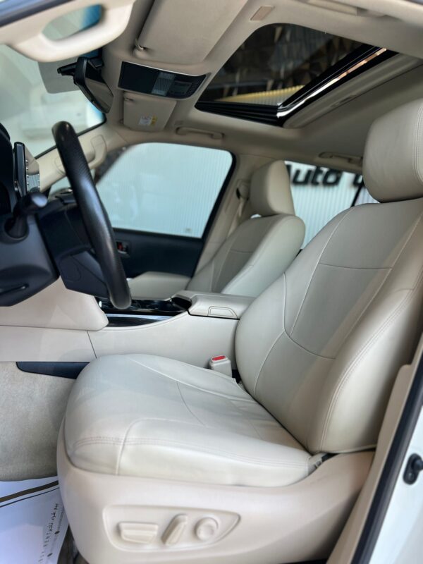 TOYOTA LAND CRUISER GXR V6 4.0 - Image 9