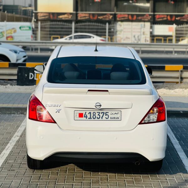 NISSAN SUNNY 1.5 - Image 4