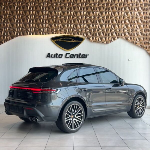 PORSCHE MACAN T - Image 5