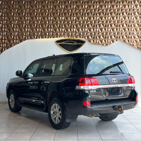 TOYOTA LAND CRUISER GXR V6 - Image 6