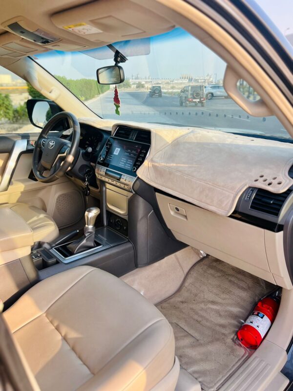 TOYOTA LAND CRUISER PRADO TX.L V4 - Image 10