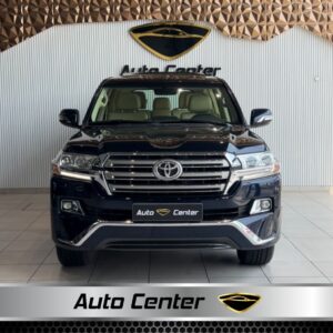 TOYOTA LAND CRUISER GXR V8