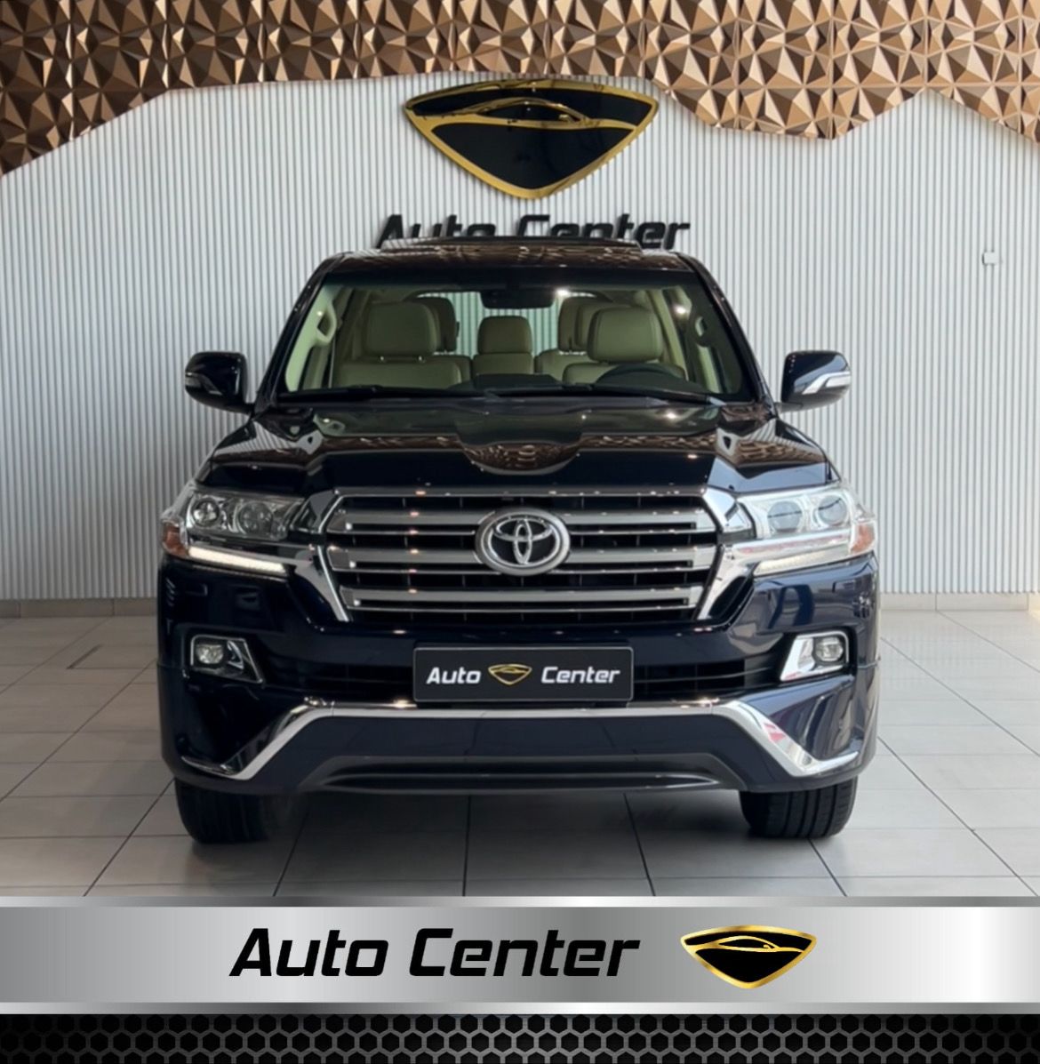 TOYOTA LAND CRUISER GXR V8