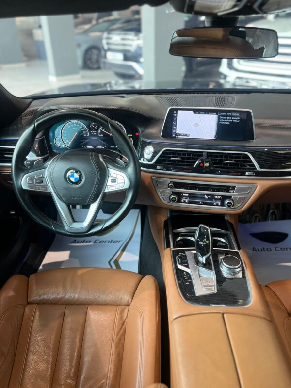 BMW 730Li - Image 7