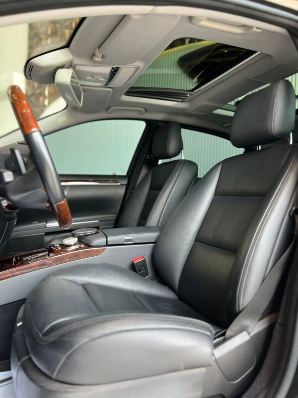 MERCEDES BENZ S-350L - Image 9