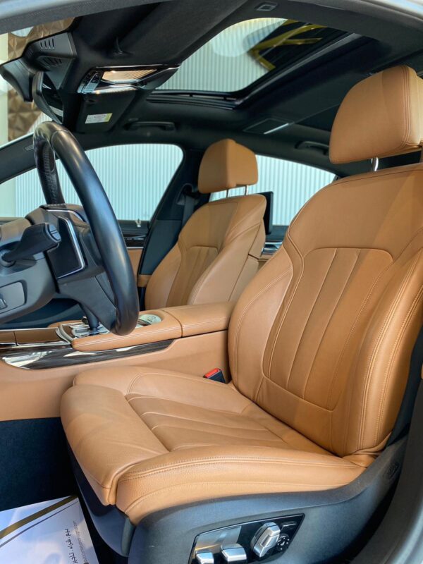 BMW 740Li - Image 8