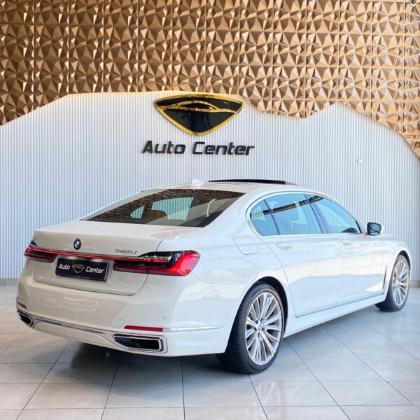 BMW 740Li - Image 5