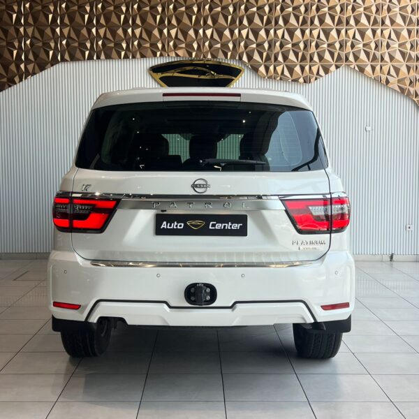 NISSAN PATROL PLATINUM V8 - Image 4