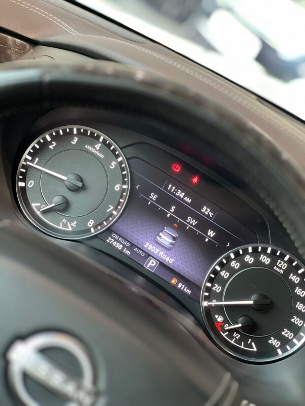 NISSAN PATROL PLATINUM V8 - Image 11