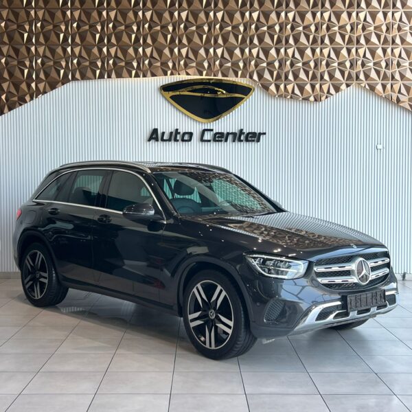 MERCEDES BENZ GLC200 4MATIC - Image 3