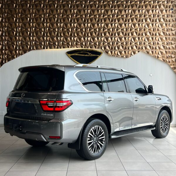 NISSAN PATROL PLATINUM V6 - Image 5