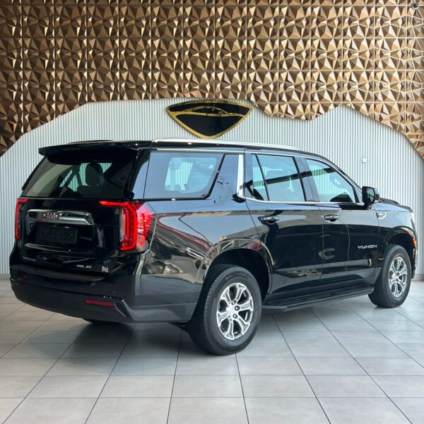 GMC YUKON SLE - Image 5