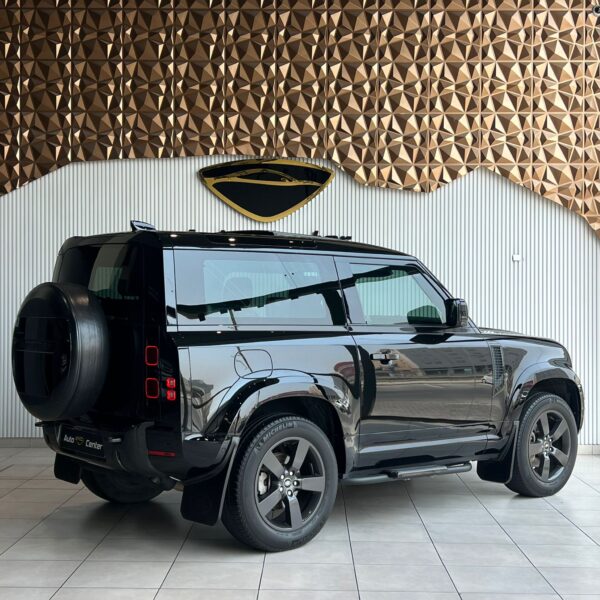 LAND ROVER DEFENDER X-DYNAMIC P300 SE - Image 5
