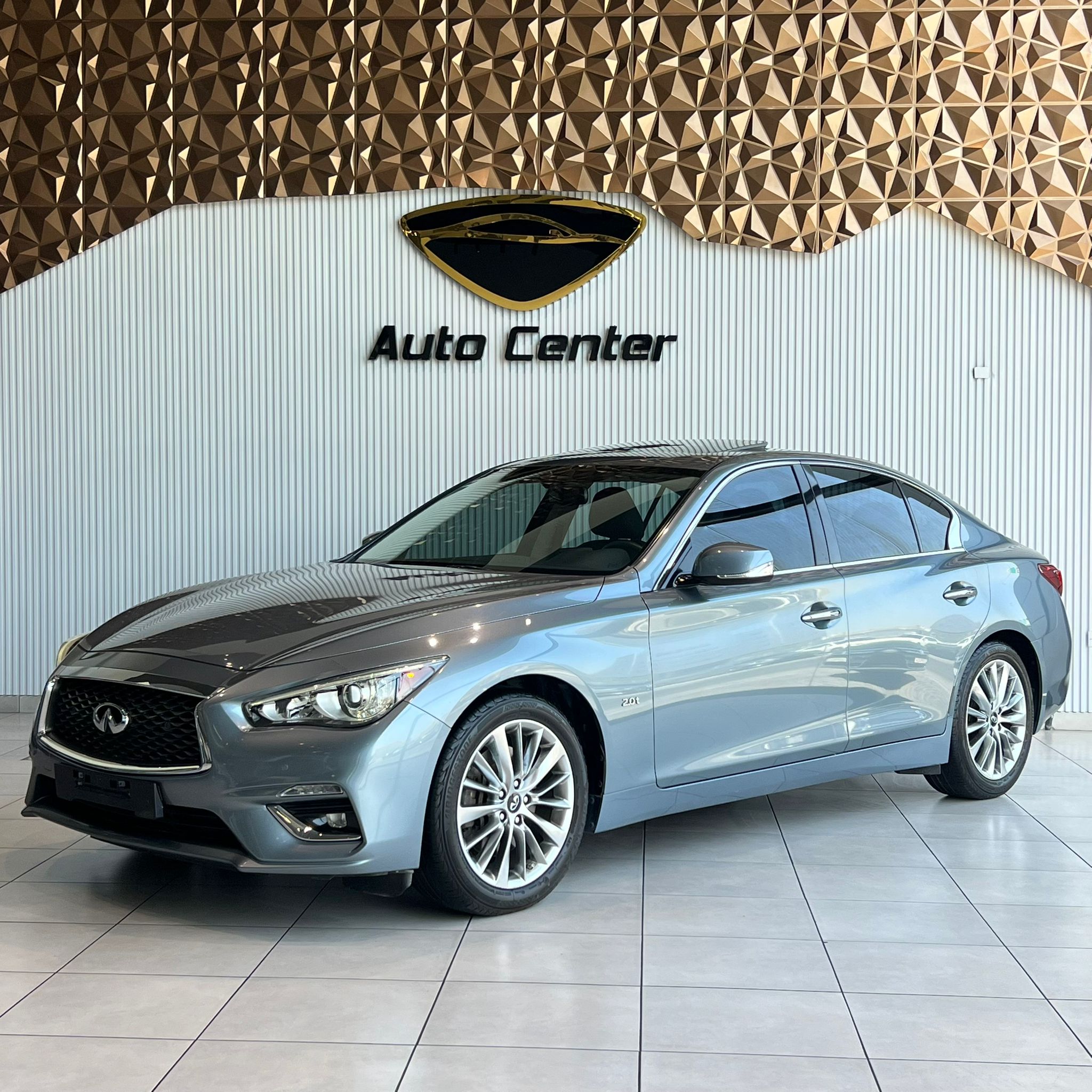 INFINITI Q50 2.0 TURBO - Image 2