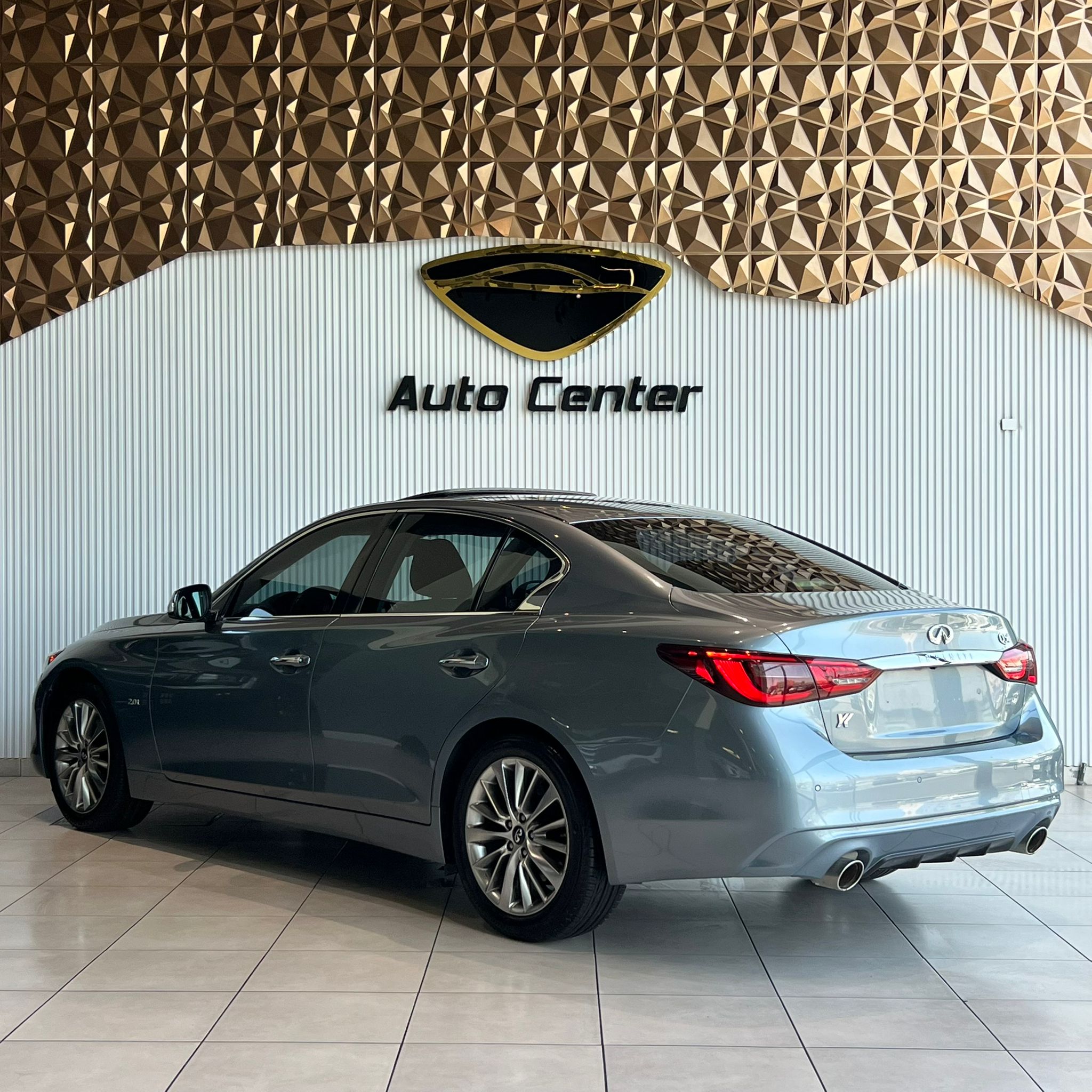 INFINITI Q50 2.0 TURBO - Image 6