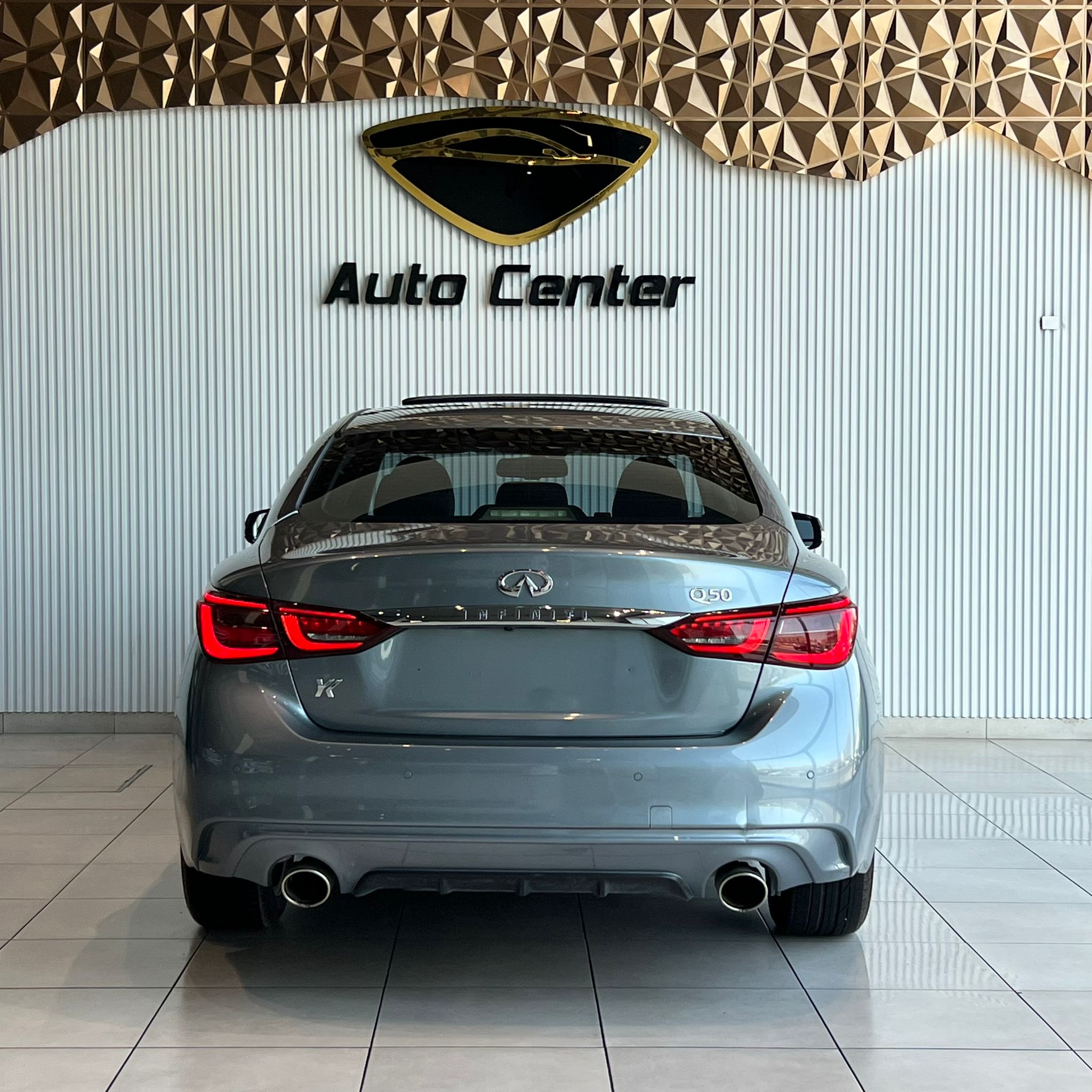 INFINITI Q50 2.0 TURBO - Image 4