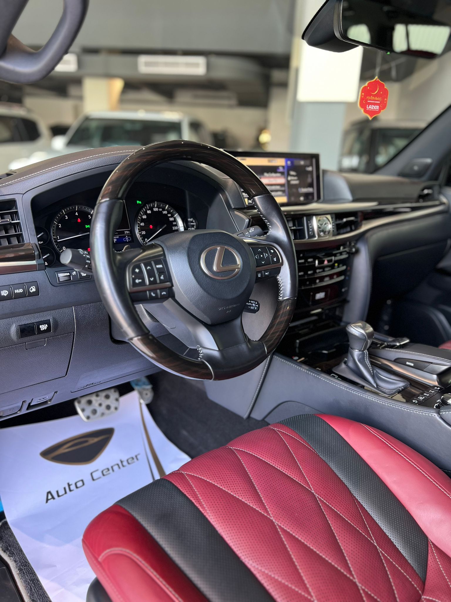 LEXUS LX570s BLACK EDITION - Image 9